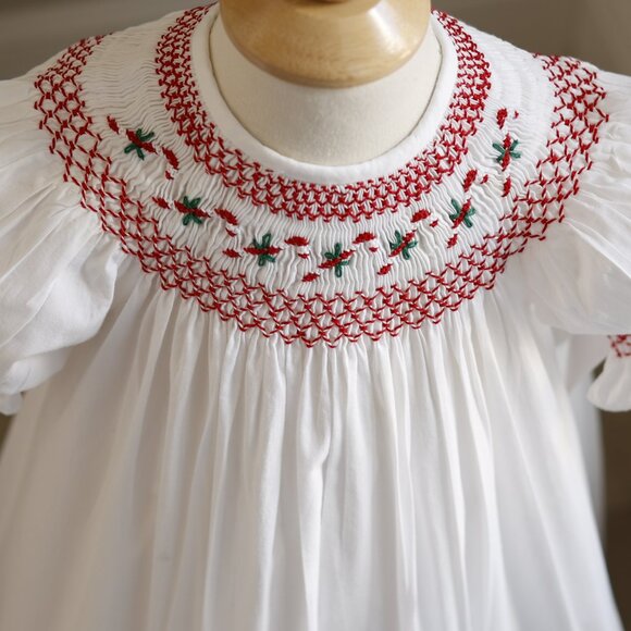 Strasburg Smocked White Bishop with Red & Green Embroidery RARE FIND 9/12 Months - Picture 4 of 6
